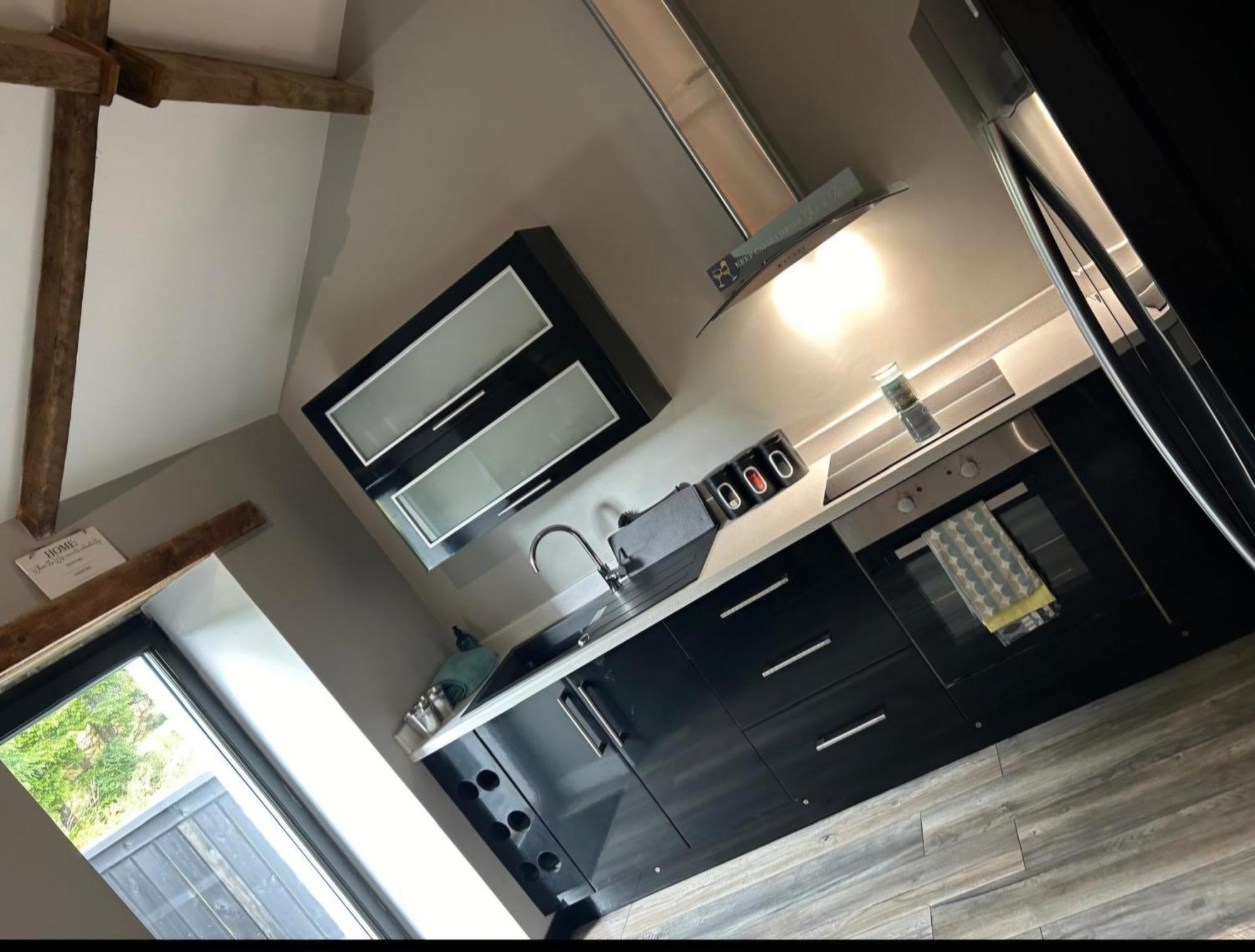 Kelly'S Roost Apartment Doagh Екстериор снимка